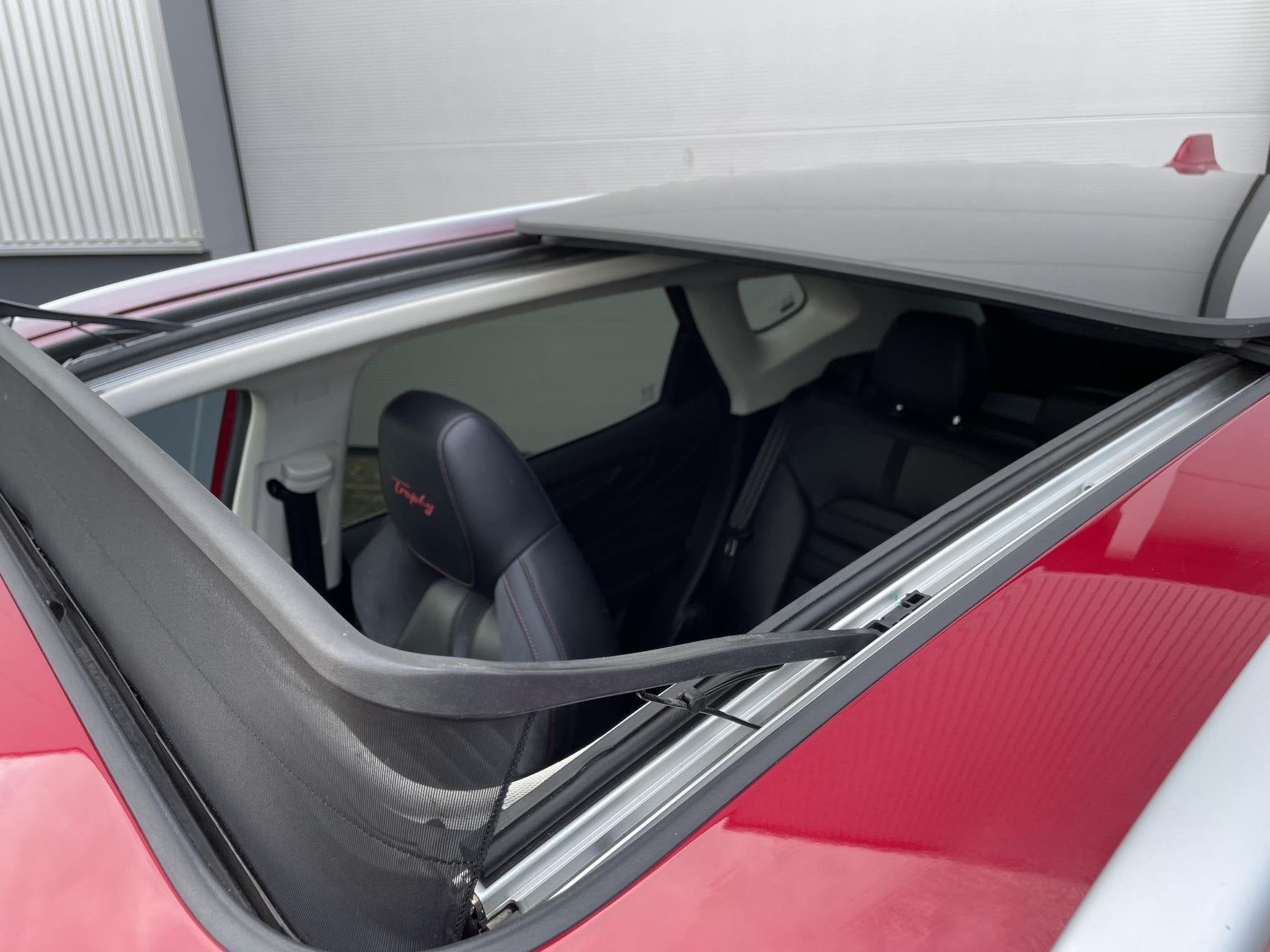 MG EHS 1.5 TGDI Luxury Plug In, Panoramadak, Trekhaak, zeer, Auto's, Dealer onderhouden, Gebruikt, 4 cilinders, 258 pk