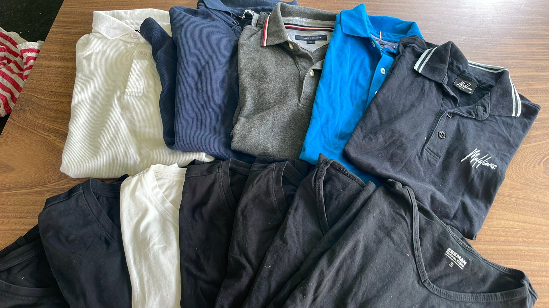 Vijf jongens/heren shirtjes maat S en 7 basic Tommy Hilfiger, Ophalen of Verzenden, Zo goed als nieuw, Maat 46 (S) of kleiner