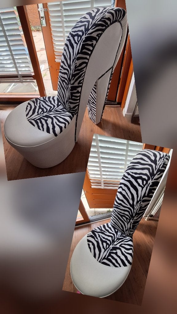 Unieke Zebra Hak Stoel - Eye-catcher voor elk interieur, Ophalen, Modern, Glamour, Uniek, Design, Fashion, Zwart, Zo goed als nieuw