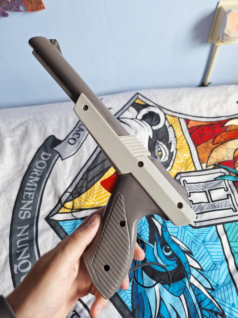 Nintendo NES zapper!, Spelcomputers en Games, Games | Nintendo NES, Avontuur en Actie, 1 speler, Ophalen of Verzenden, Zo goed als nieuw