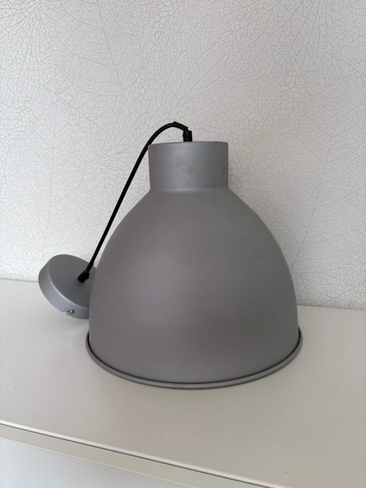 Grijze lamp Kwantum, Ophalen, Zo goed als nieuw, Metaal, Minder dan 50 cm