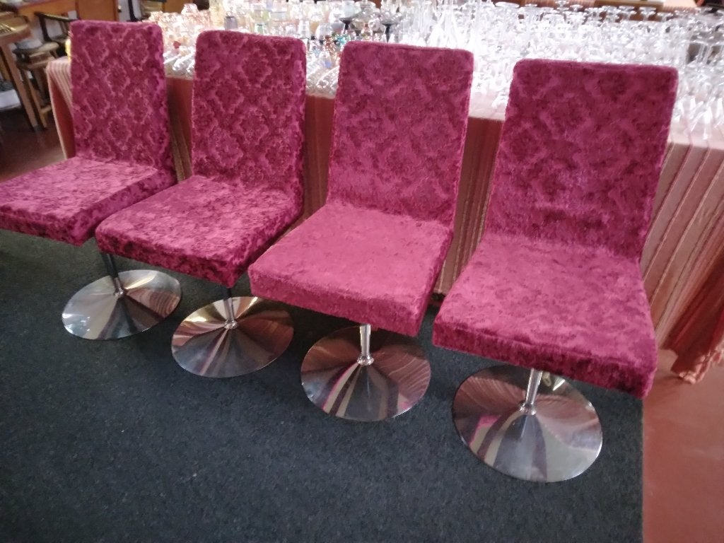 4 leuke design stoelen, Huis en Inrichting, Stoelen, Ophalen, Gebruikt, Twee, Stof