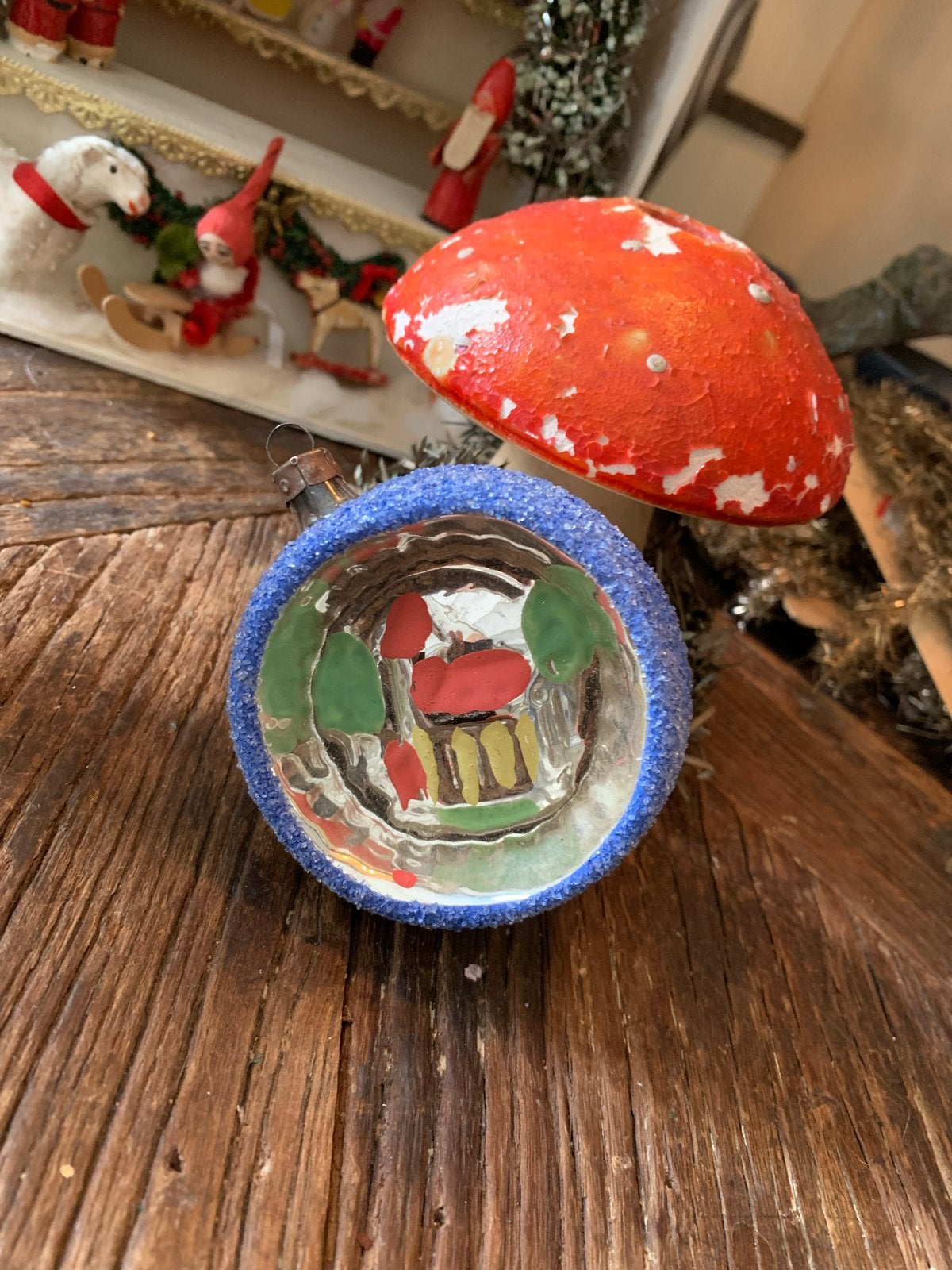 Bijzondere ‘’deuk’’ kerstbal kerkje, T, Ophalen of Verzenden, Zo goed als nieuw, N