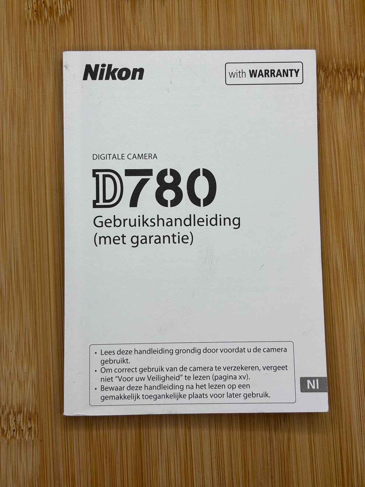 Nikon D780  Gebruikshandleiding nederlandstalig, Ophalen of Verzenden, Nikon, Geen optische zoom