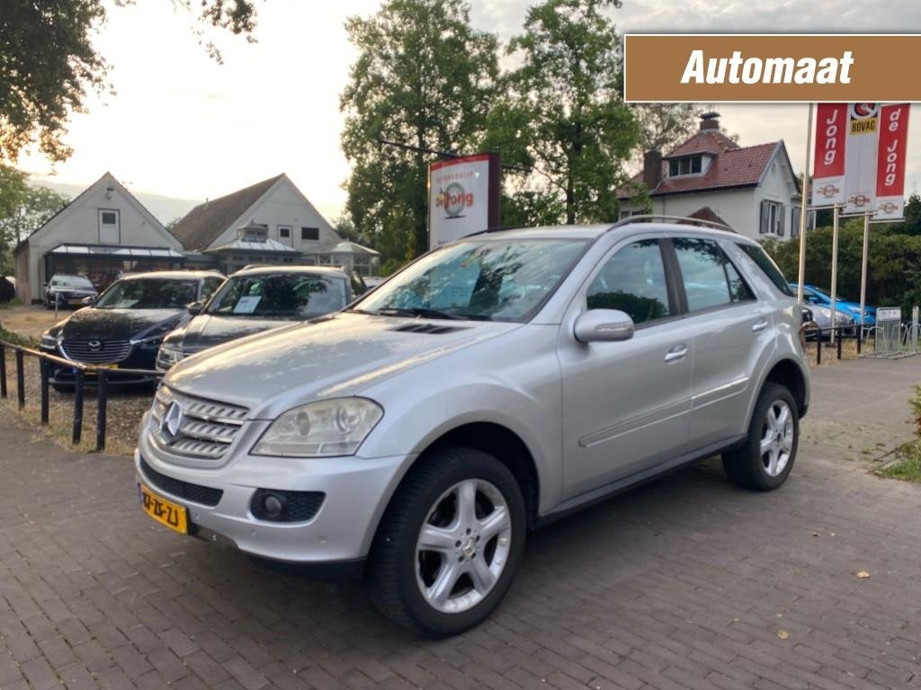 Mercedes-benz M-KLASSE ML 280 CDI 4MATIC AUTOMAAT 4X4 *HANDE, Auto's, Automaat, Navigatiesysteem, Gebruikt, 255 €/maand
