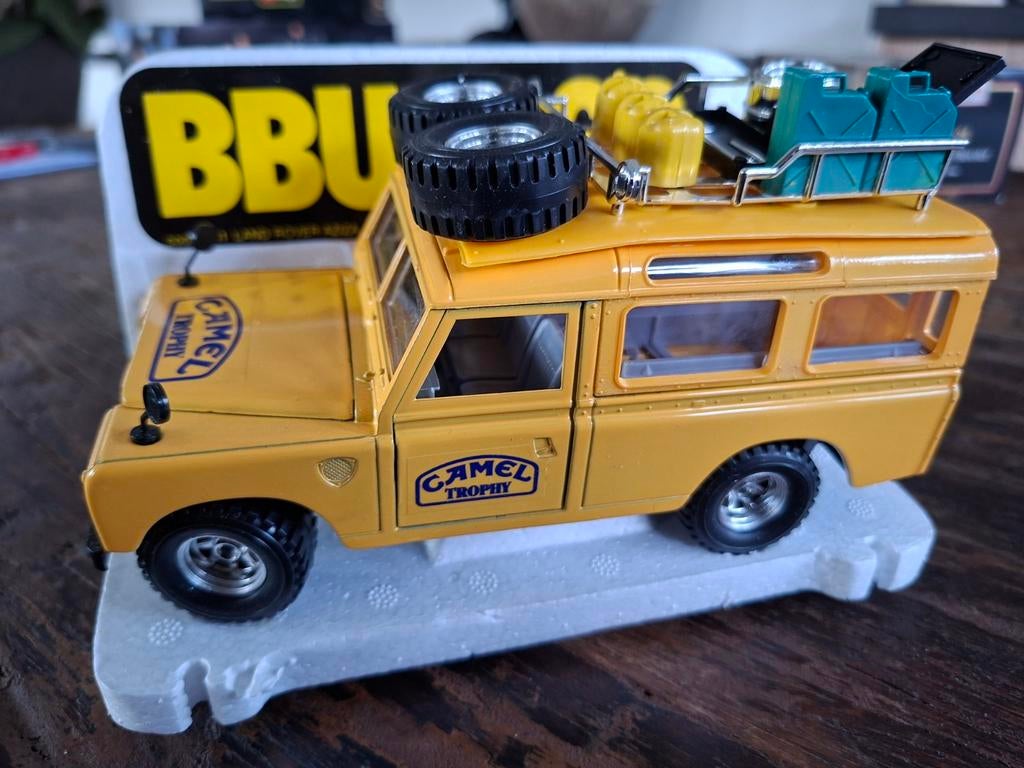Burago Land Rover Aziza Camel Trophy 1:25 - CD 0161, Ophalen of Verzenden