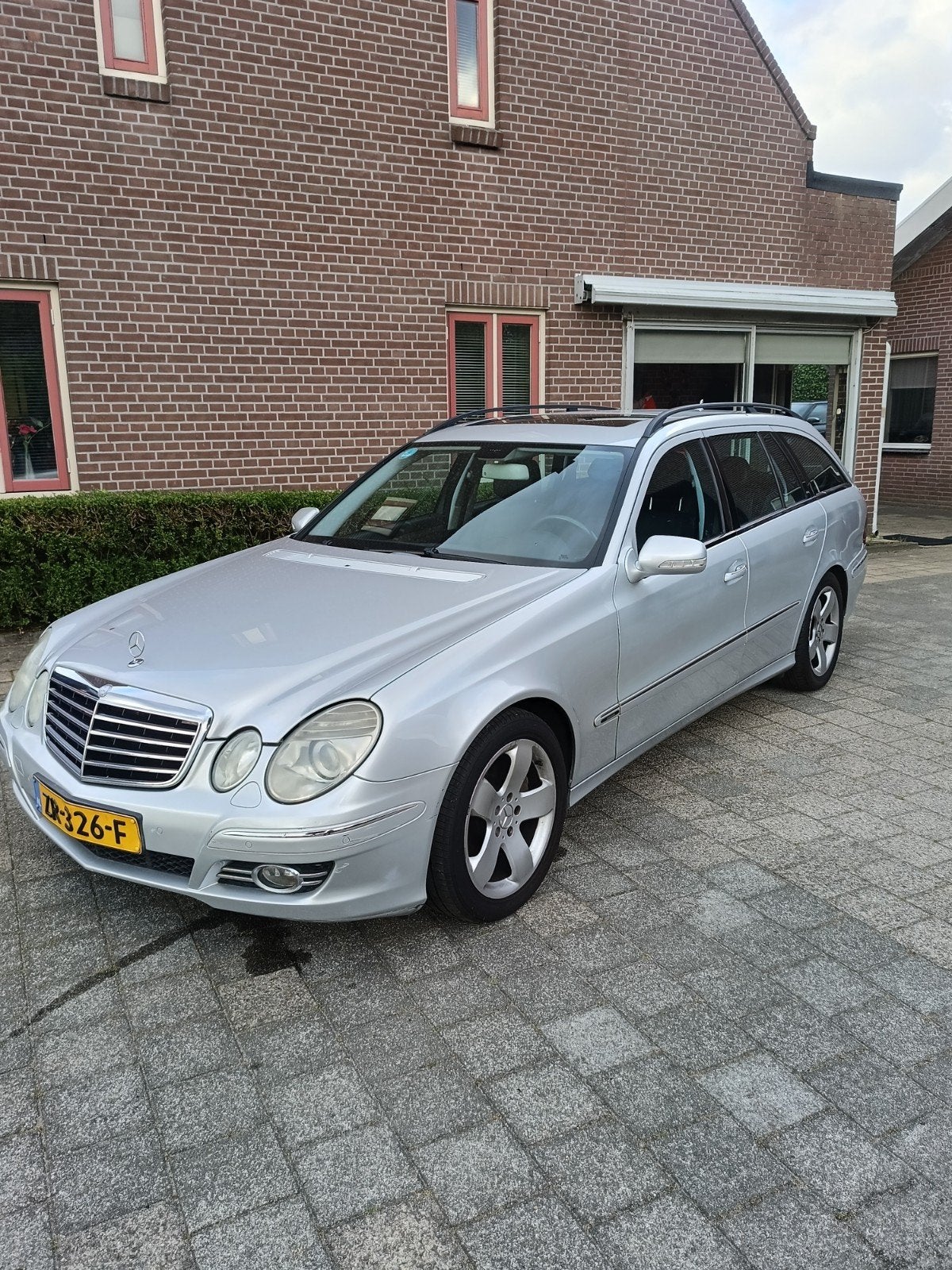 Mercedes-Benz E-Klasse 3.5 E350 Combi AUT 2007 Grijs, Automaat, Achterwielaandrijving, 10 km/l, Particulier