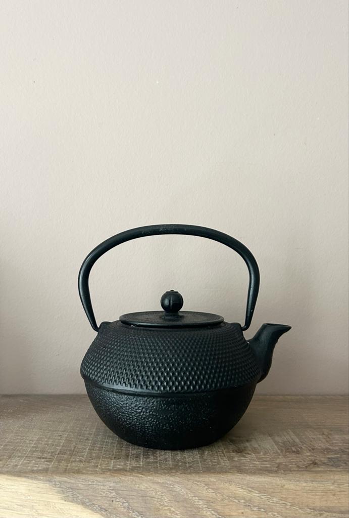Bredemeijer theepotje van gietijzer, Theepot/fluitketel, Gebruikt, Bredemeijer, Ophalen of Verzenden