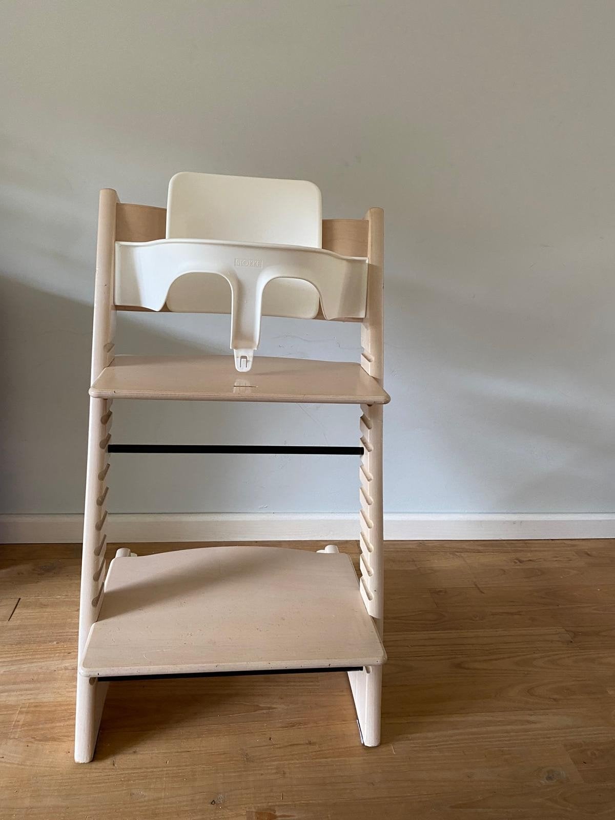 Stokke Tripp Trapp Meegroeistoel met babyset - White wash, Kinderen en Baby's, Kinderstoelen, Ophalen, Gebruikt, Meegroeistoel