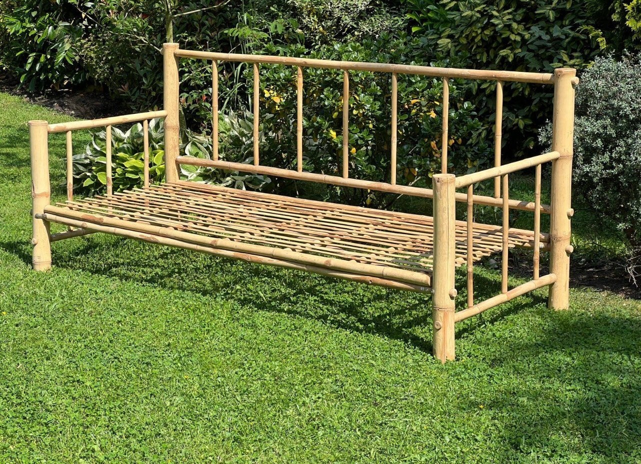 stevige bamboe tuinbank + kussens, Ophalen, Zo goed als nieuw, Hout