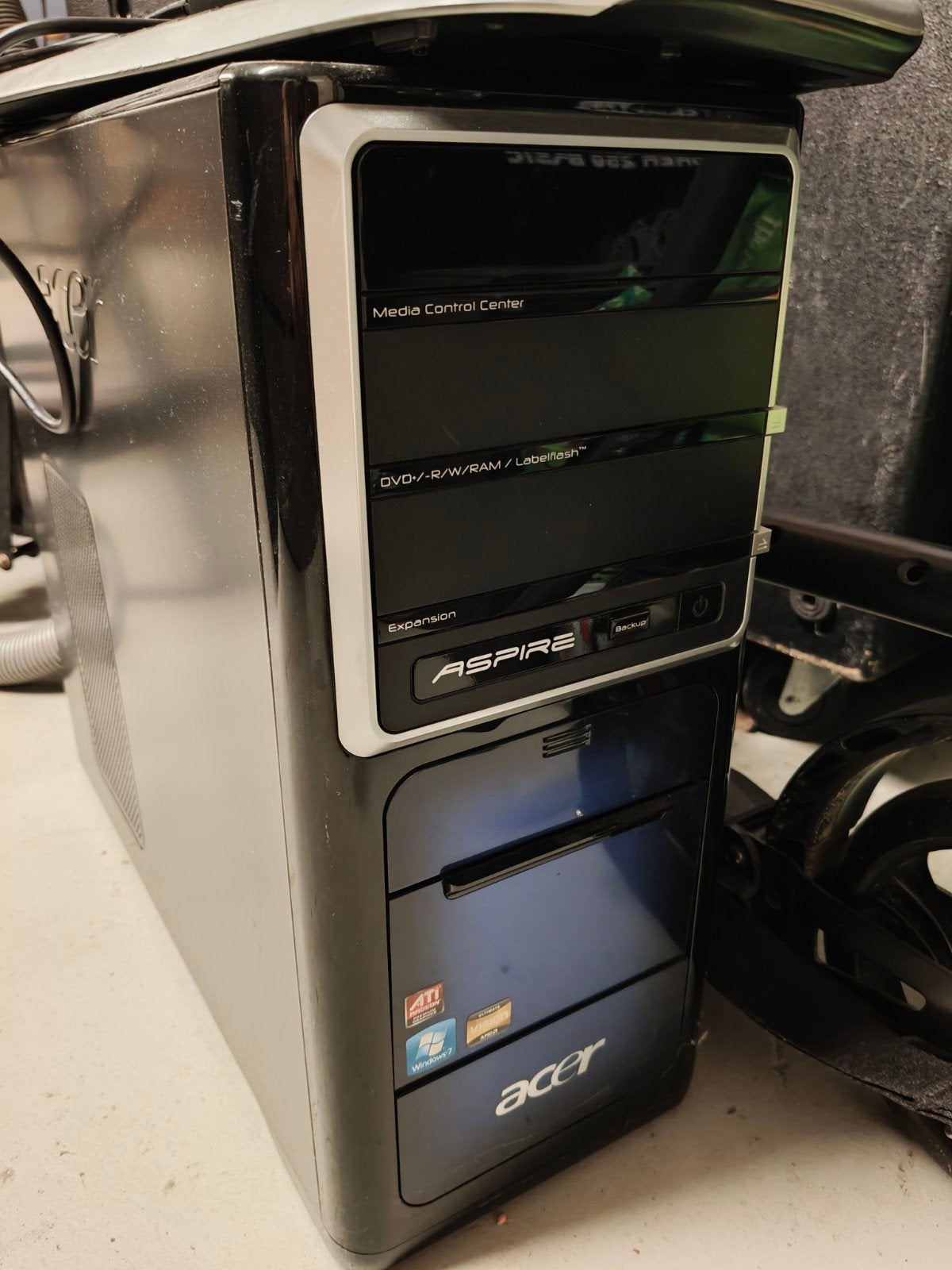 Acer Aspire M7300 Desktop PC - Werkend weggezet, Gebruikt, HDD, 2 tot 3 Ghz, Ophalen of Verzenden