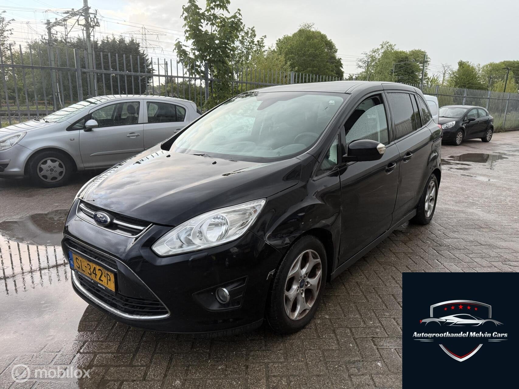 Ford Grand C-Max 1.6 TDCi Trend Airco EXPORTPRIJS, Auto's, Euro 5, Stof, Gebruikt, Zwart