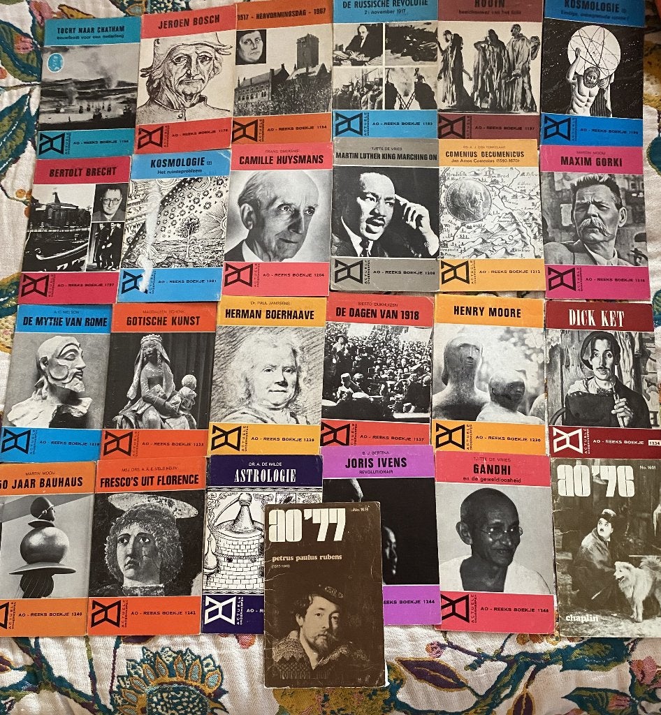 25 AO boekjes jaren 60 in één koop, Gelezen, Diverse auteurs, Ophalen of Verzenden, Nederland