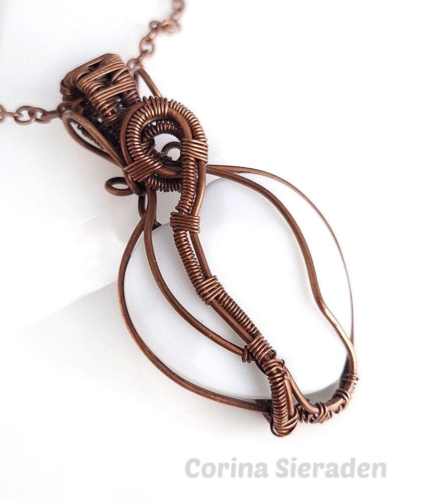 Wire wrapped hanger met jade, Sieraden, Tassen en Uiterlijk, Edelstenen, Ophalen of Verzenden, Nieuw