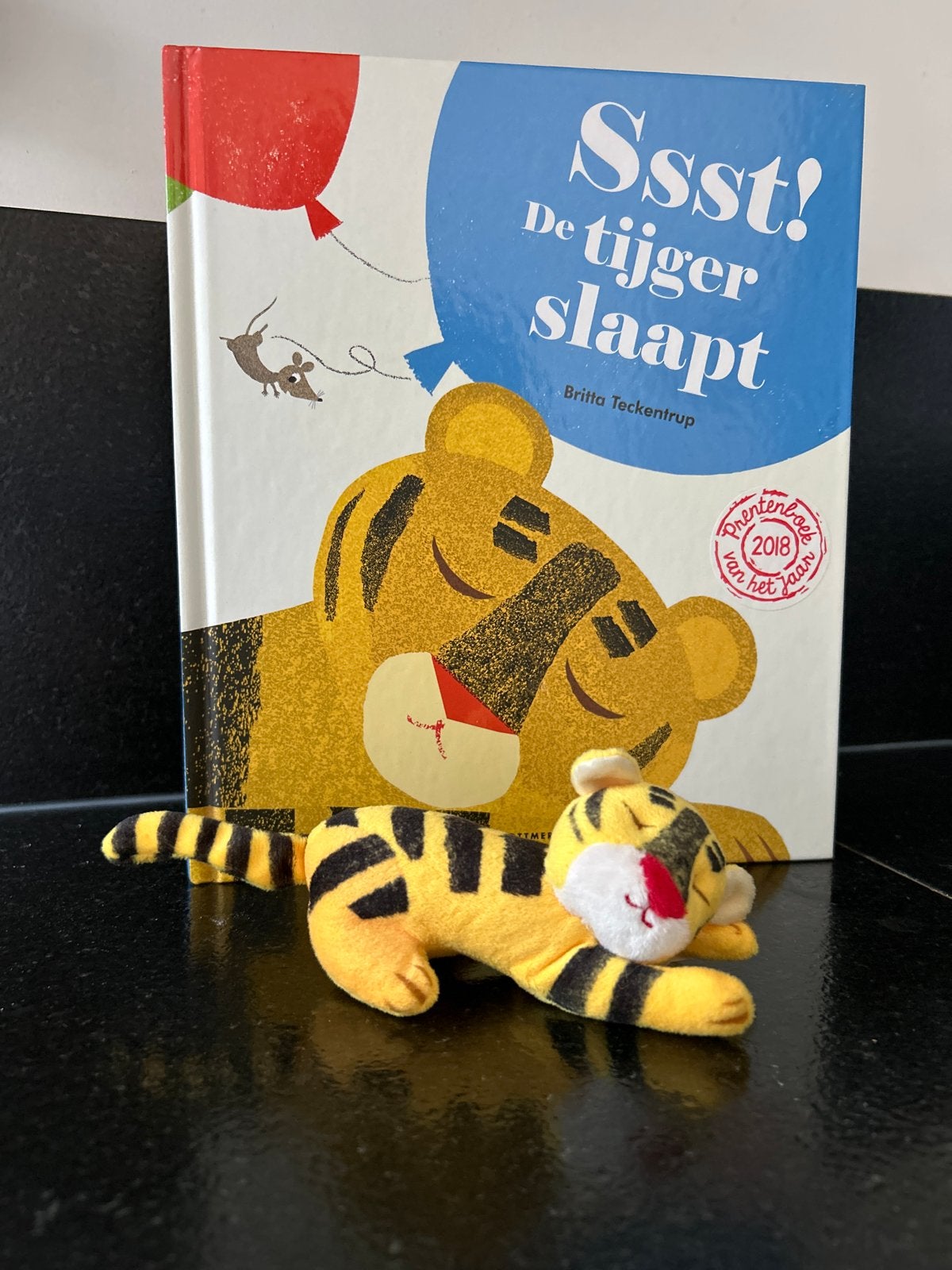 Britta Teckentrup - Ssst! De tijger slaapt, Ophalen of Verzenden, Zo goed als nieuw, Britta Teckentrup