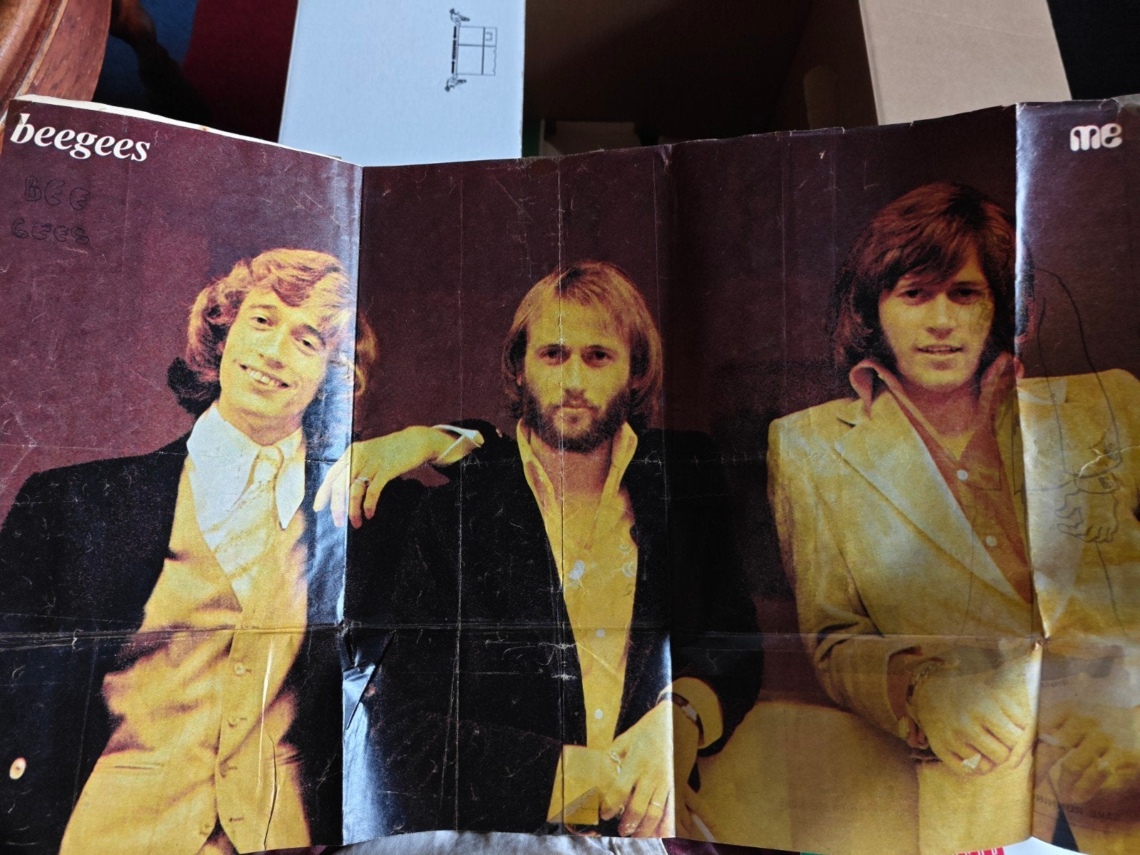 Bee Gees poster en krantenknipsel, Gebruikt, Deurposter of groter, Rechthoekig Liggend, Ophalen of Verzenden