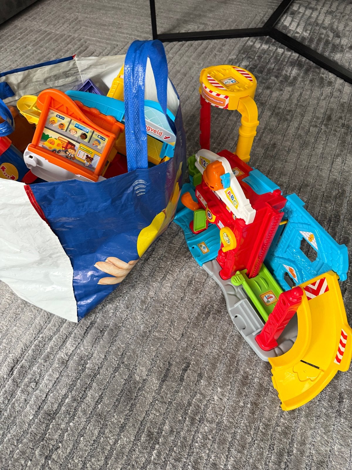VTech Toet Toet Auto's Brandweerkazerne & Vliegveld, Ophalen, Gebruikt
