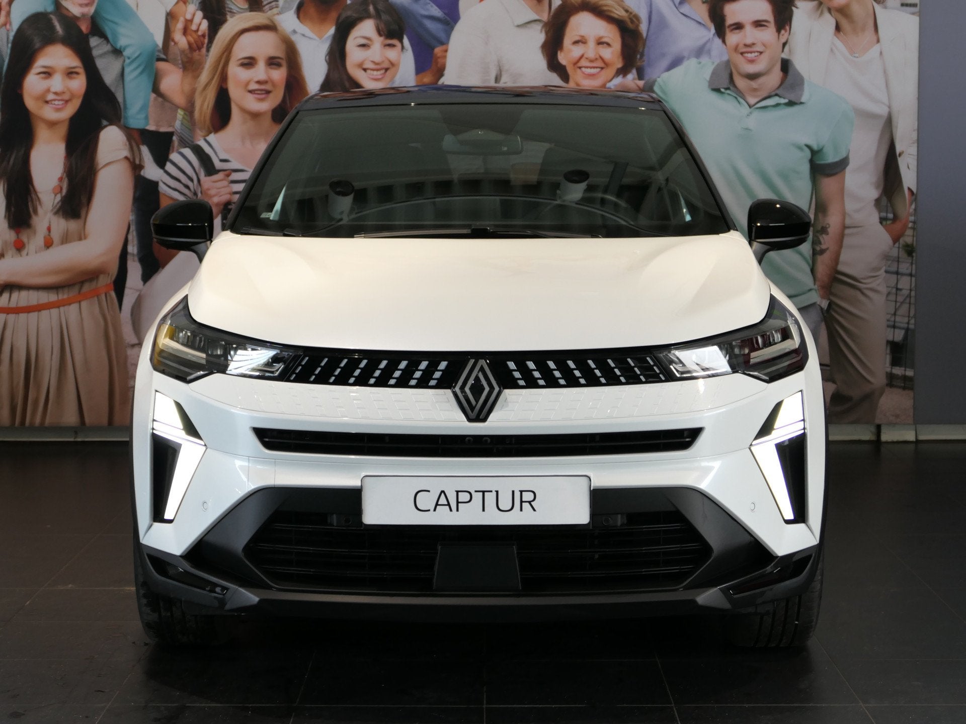 Renault Captur 1.8 E-Tech full hybrid 160 techno Camera, Ada, Stof, 4 cilinders, Bedrijf, Hybride Elektrisch/Benzine
