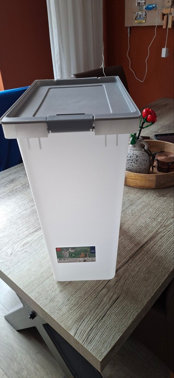 Voerton 25 liter, Ophalen, Minder dan 60 cm, Minder dan 85 cm