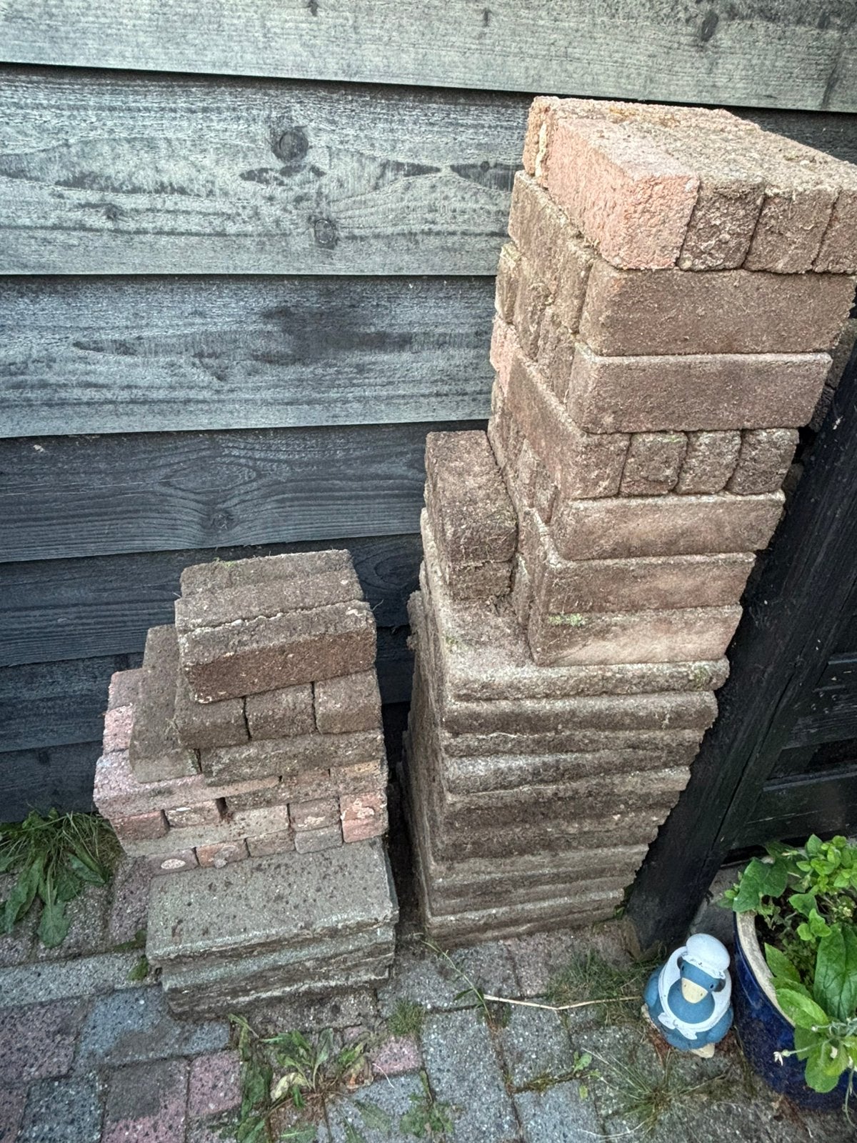 Gratis tuintegels en klinkers, Tuin en Terras, Ophalen, Gebruikt, Beton, Klinkers