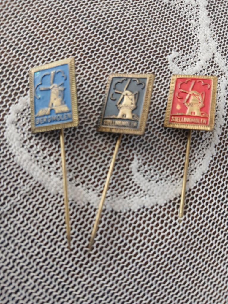 3 molen speldjes, Verzamelen, Speldjes, Pins en Buttons, Ophalen of Verzenden, Gebruikt, Overige onderwerpen, Speldje of Pin