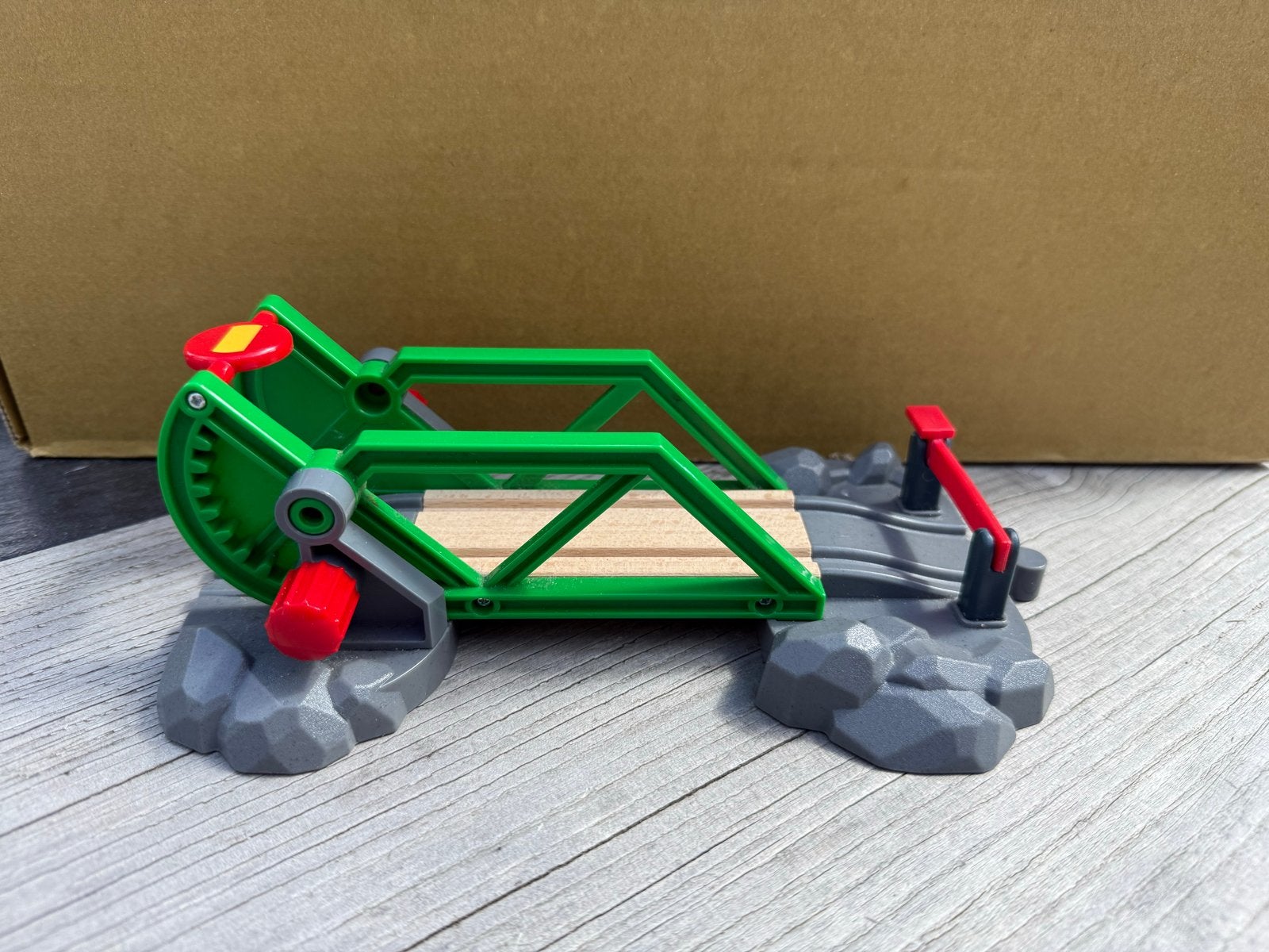 Brio World Ophaalbrug - Houten Treinbaan Accessoire, Ophalen of Verzenden, Zo goed als nieuw, Overige merken