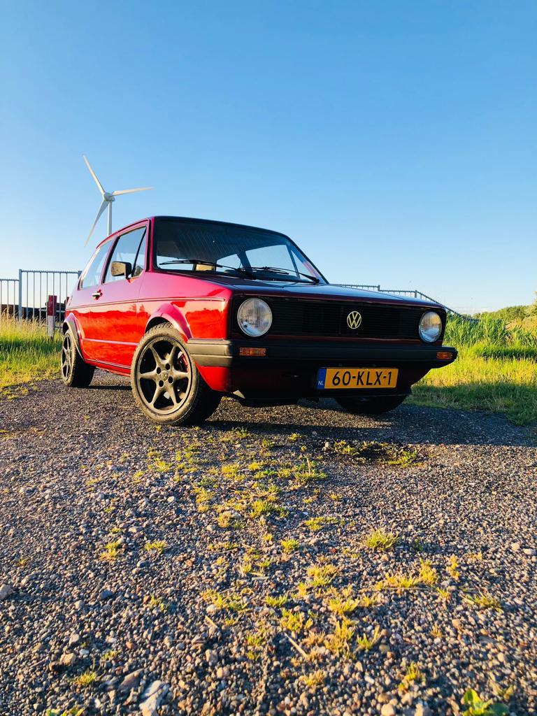 Volkswagen Golf 1 VR6 - volledig gerestaureerd, Auto's, Volkswagen, Particulier, Golf, Benzine, Hatchback, Handgeschakeld, Geïmporteerd