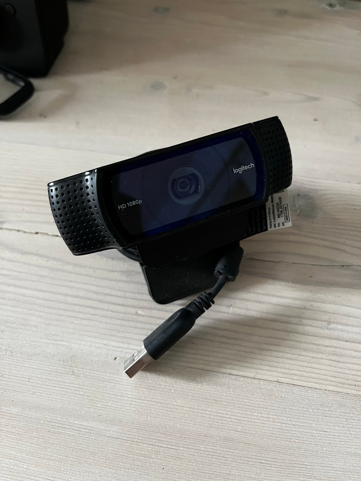 Logitech C920 - HD 1080p, Gebruikt, Ophalen of Verzenden, Windows, Monitorclip