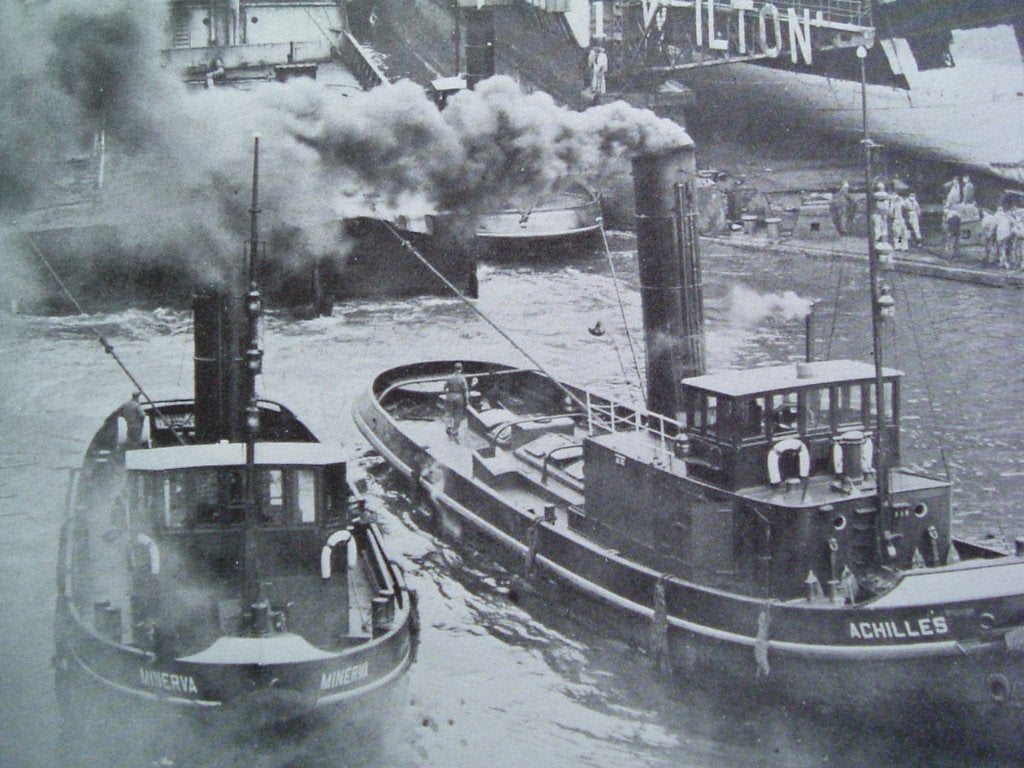 Nederlandse sleepvaart. Geschiedenis stoomsleepvaart., Ophalen of Verzenden, Gebruikt, Motorboot, Boek of Tijdschrift