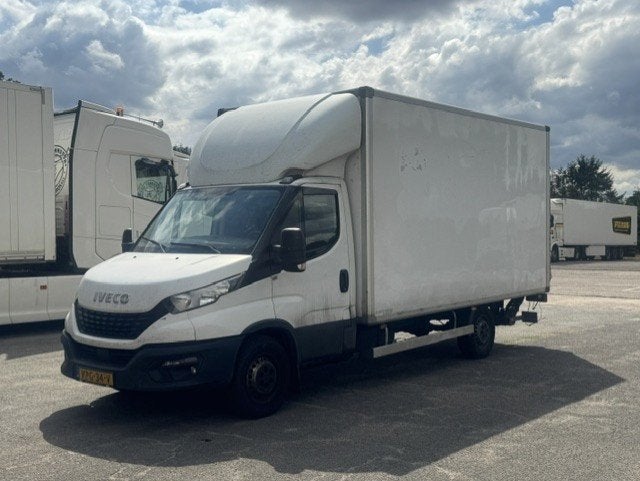 Iveco Daily 3.0 410 Airco MOTOR LOOPT WARM, Auto's, ABS, Achterwielaandrijving, Gebruikt, Euro 6