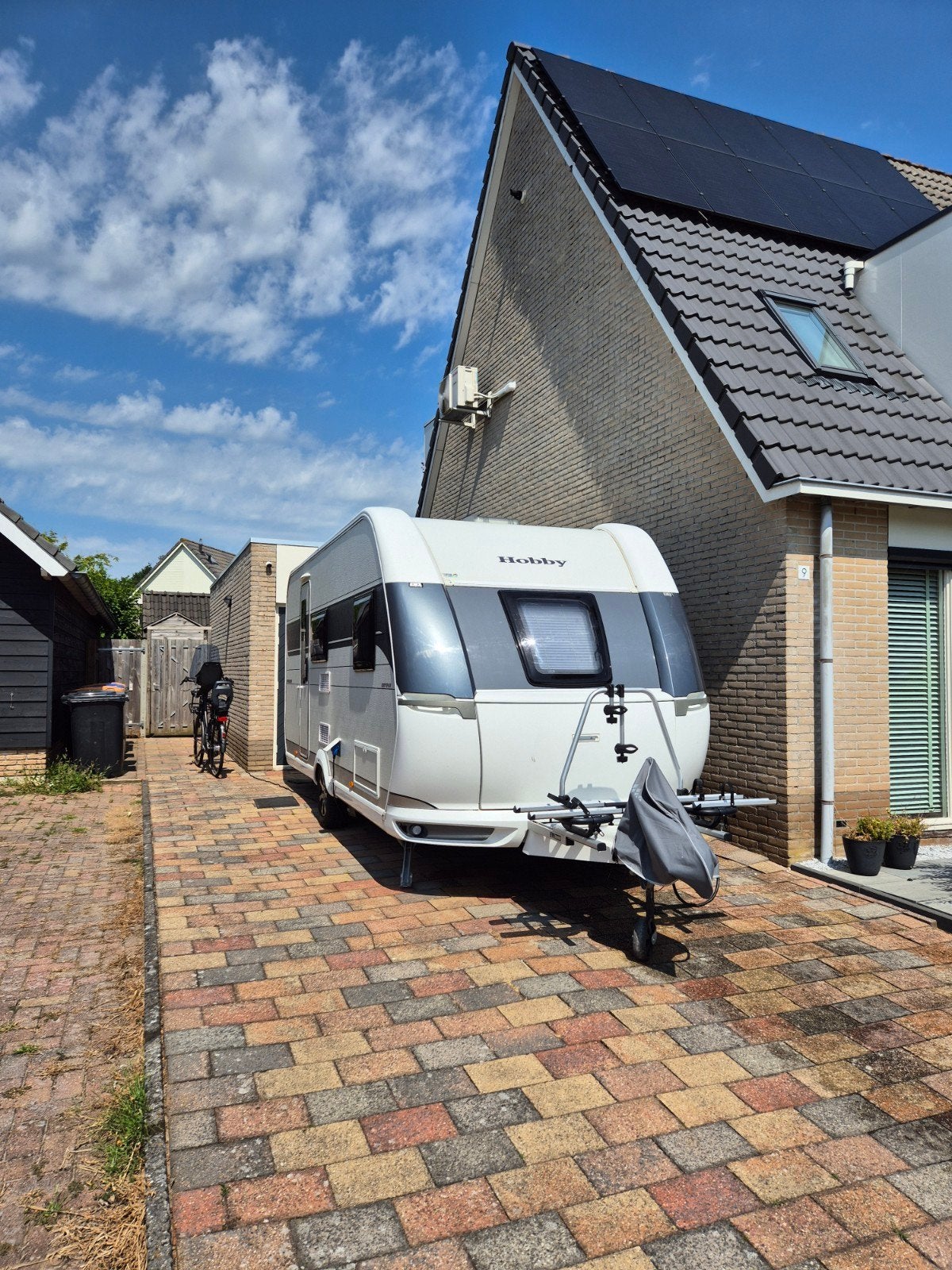 Hobby 470KMF Silverline 2021 met stapelbed en airco, Caravans en Kamperen, Hobby, Particulier, Koelkast, Tot en met 5