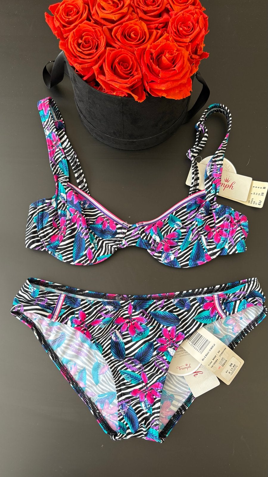 Triumph Bikini Set 40B/XS - Nieuw met labels, Verzenden, Nieuw, Meerkleurig, Bikini