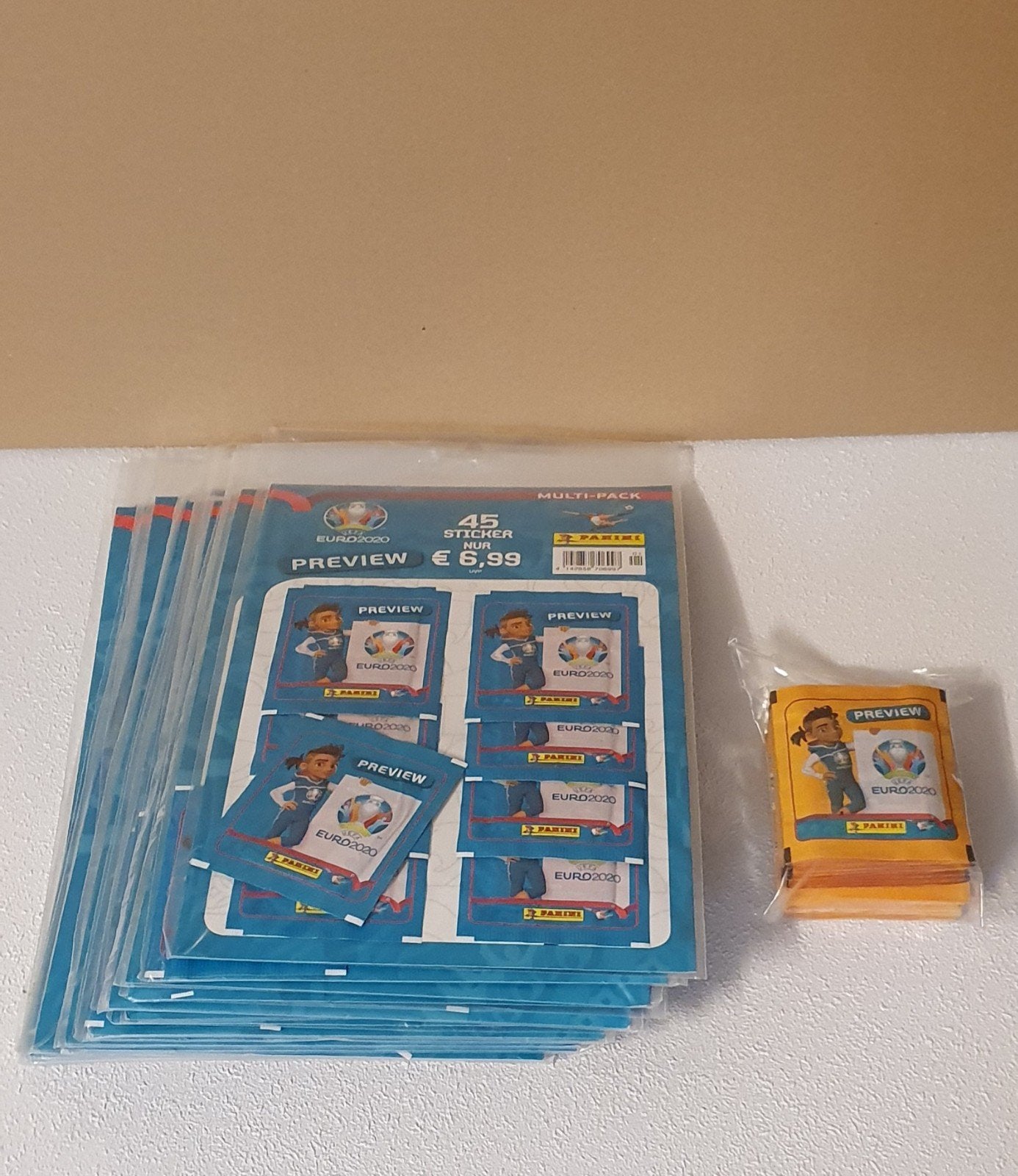 Panini Euro 2020 Preview - 230 zakjes (oranje+blauw), Ophalen of Verzenden, Nieuw
