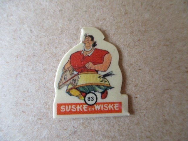adv10405 suske en wiske bovenkant speldje, Eén stripboek, Ophalen, Gelezen