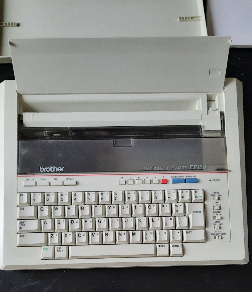 Electronic typewriter Brother EP150, portable/draagbaar, Ophalen of Verzenden, Gebruikt