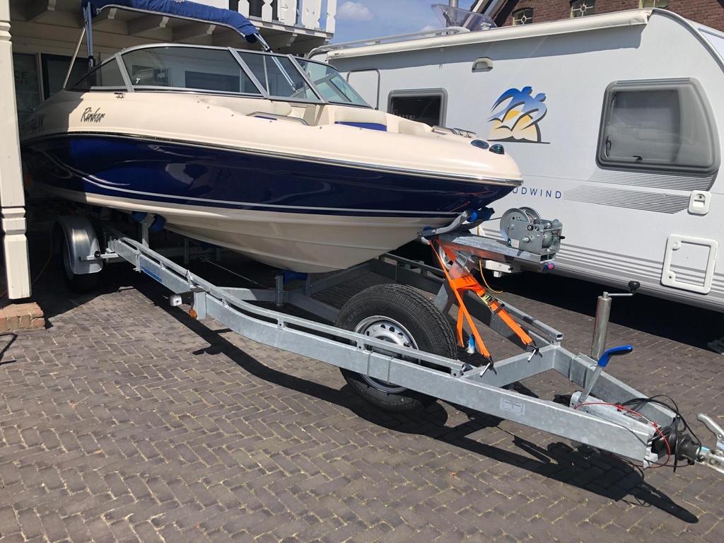 Rinker 192 BR, 4,3 MPI V6 Mercruiser, met z.g.a.n. trailer, Ophalen, Gebruikt, Binnenboordmotor, 200 pk of meer