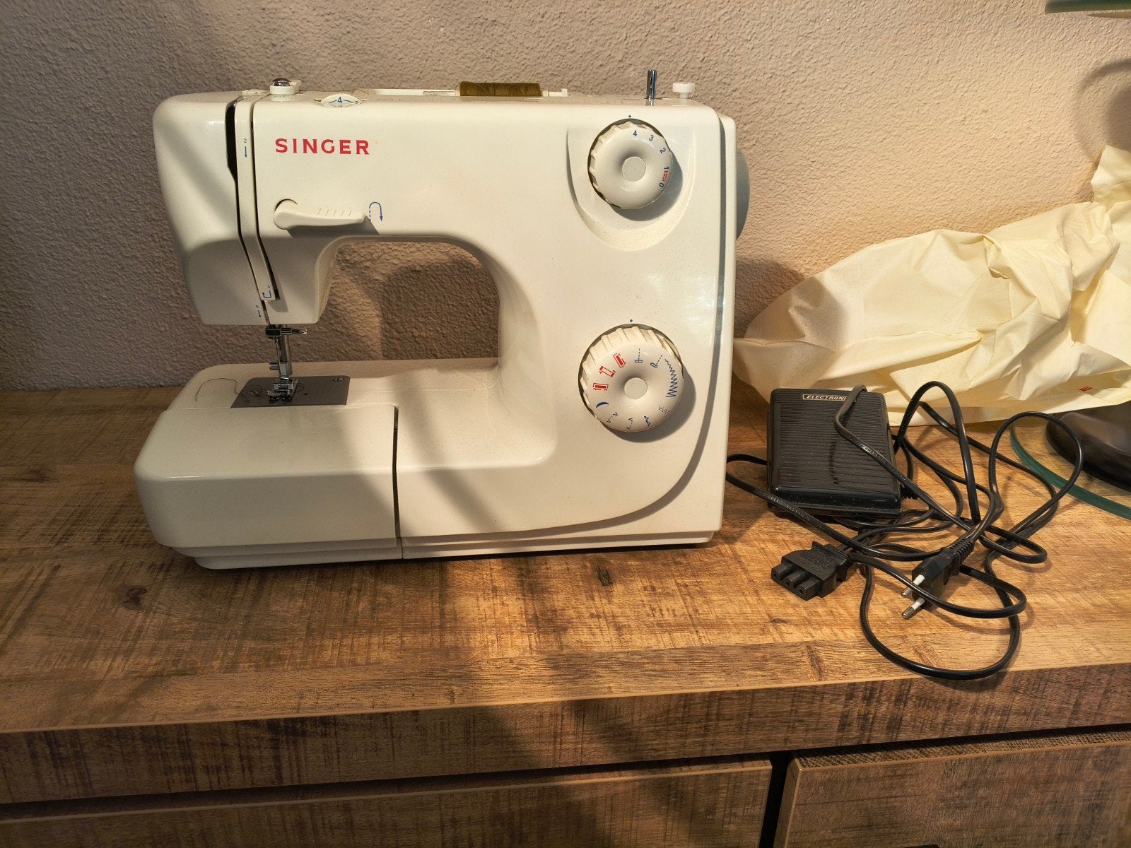 Singer Naaimachine 8280 incl. opberghoes, Ophalen, Gebruikt, Naaimachine, Singer