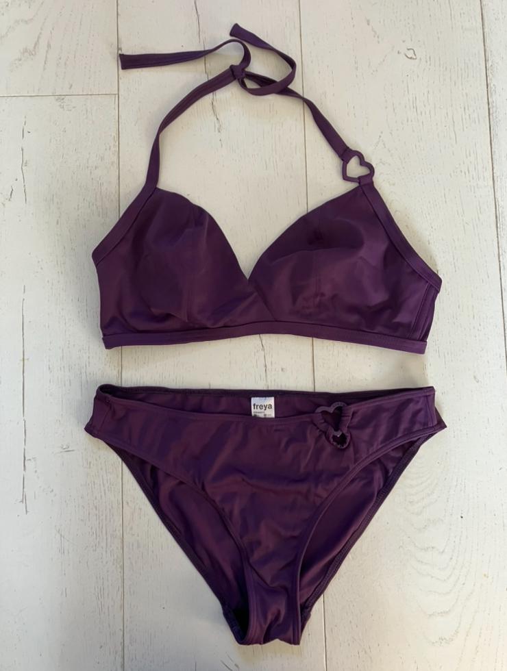 Donker paarse nieuwe halter bikini Freya hartje tattoo M/75F, Kleding | Dames, Badmode en Zwemkleding, Ophalen of Verzenden, Zo goed als nieuw