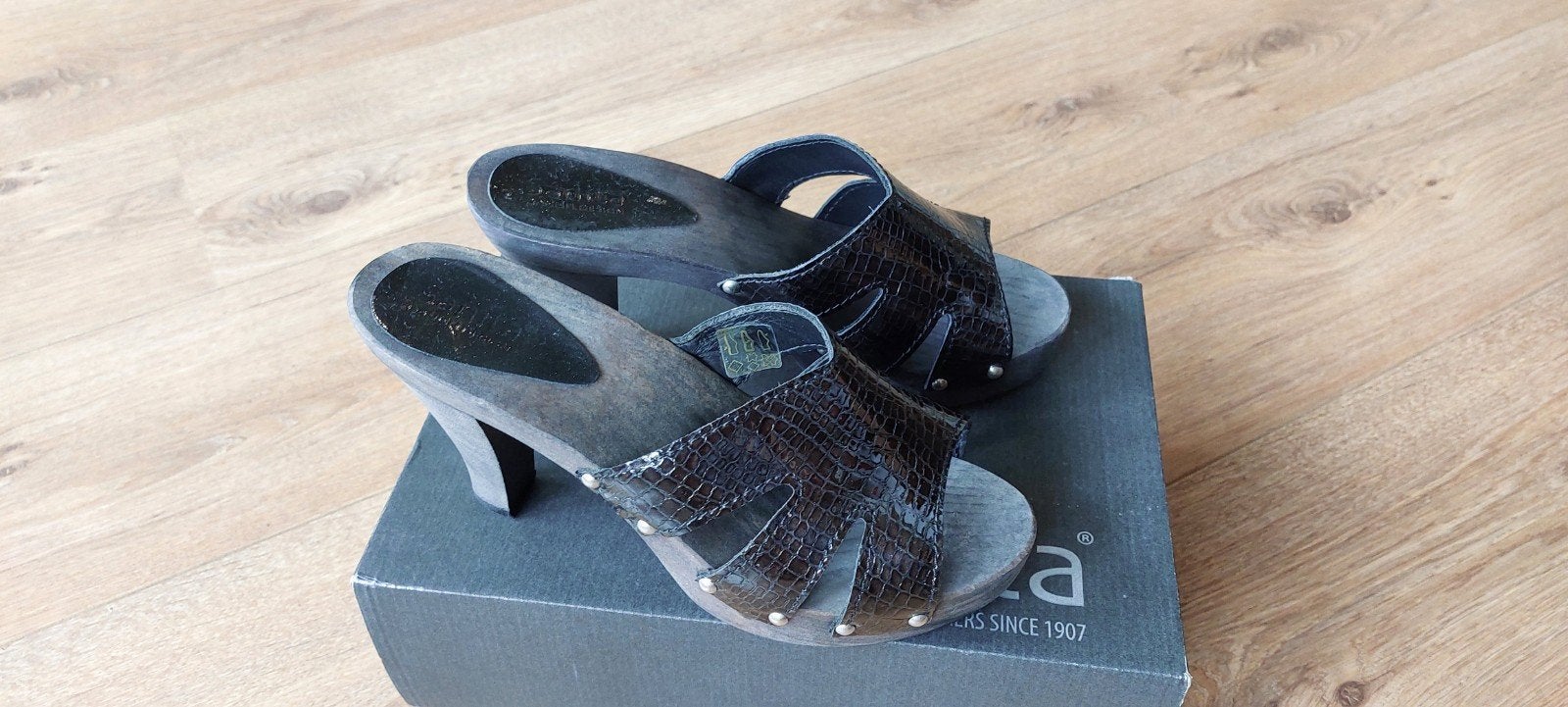 Zwarte sandalen /open hak/hoge kleppertjes, Kleding | Dames, Schoenen, Ophalen of Verzenden, Zo goed als nieuw, Zwart, Sandalen of Muiltjes