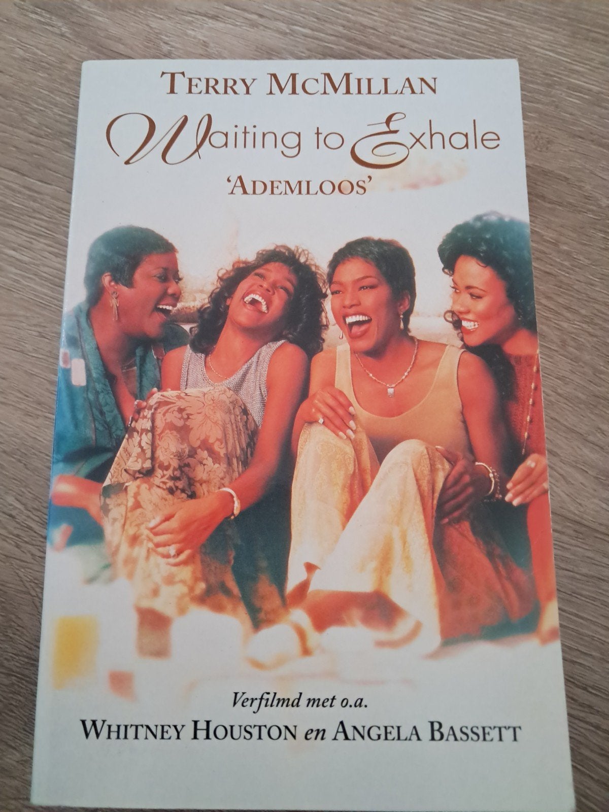 K4 Waiting to Exhale (Ademloos) - Terry McMillan, Boeken, Ophalen of Verzenden, Gelezen, Terry McMillan, Nederland