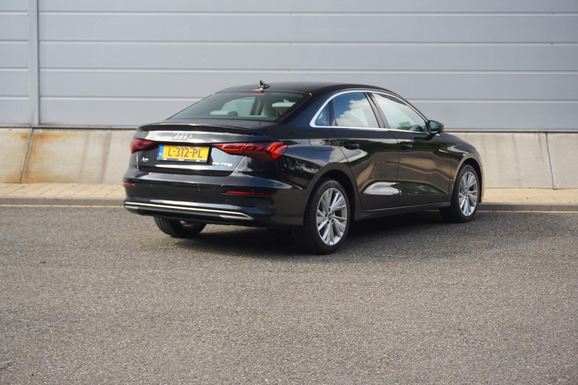 Audi A3 Limousine 35 TFSI 150pk MHEV Advanced Edition | Lede, Auto's, 4 cilinders, 150 pk, Zwart, Bedrijf