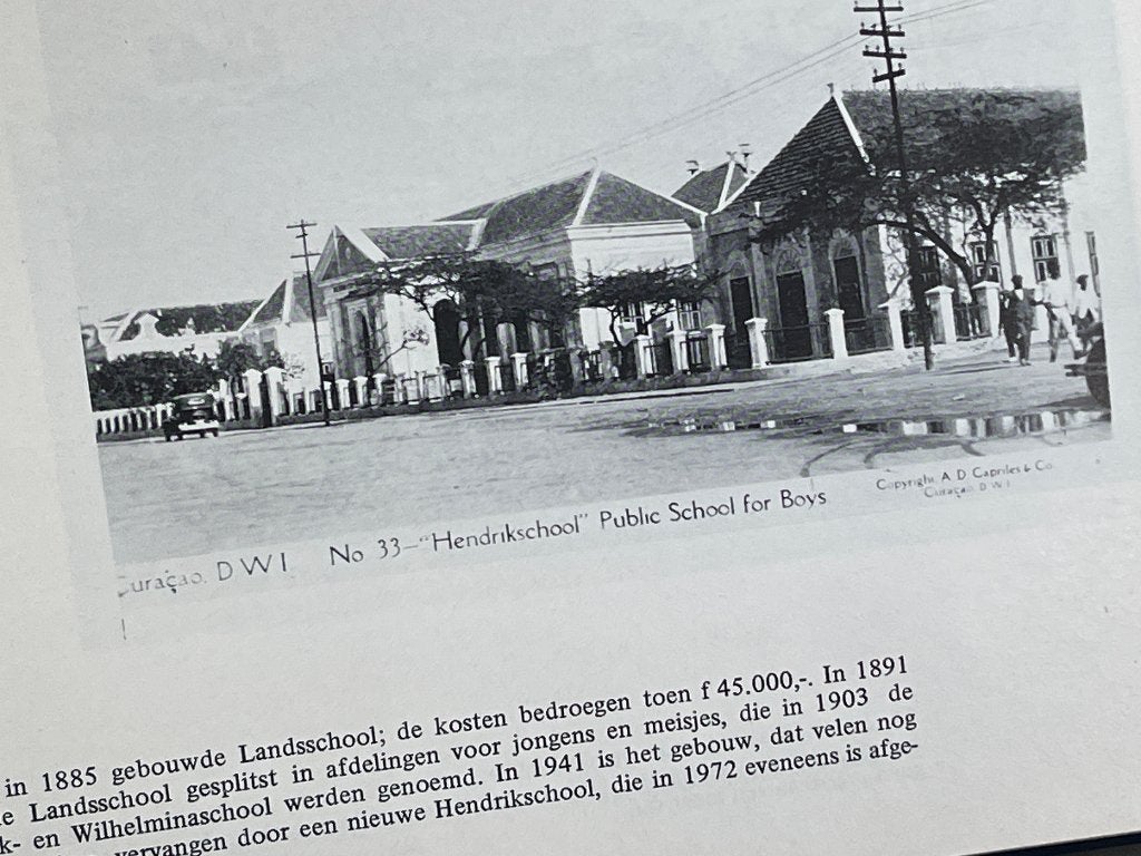 Curaçao in oude ansichten. (1974), Ophalen of Verzenden, 20e eeuw of later, Zo goed als nieuw