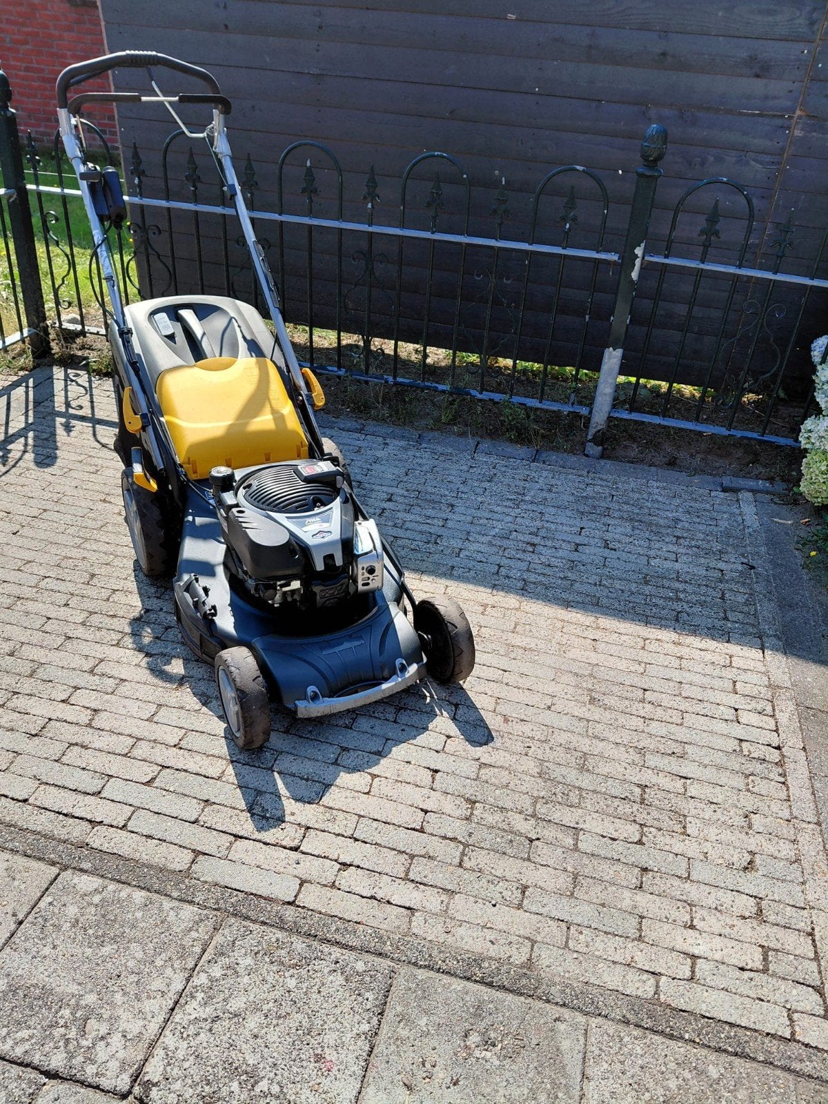stiga met elechtriese start, Tuin en Terras, Grasmaaiers, Ophalen of Verzenden, 50 cm of meer