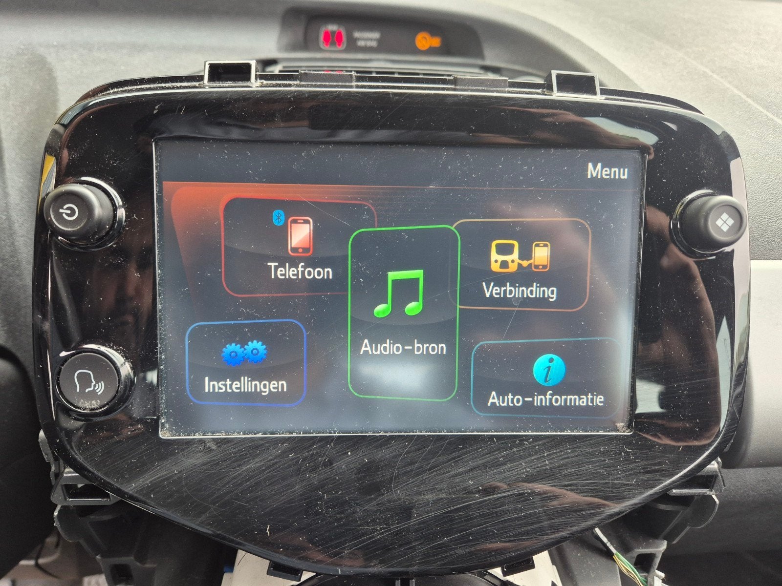 Pioneer XNEU Head-unit Toyota Aygo Peugeot 108 Citroën C1, Ophalen of Verzenden, Gebruikt