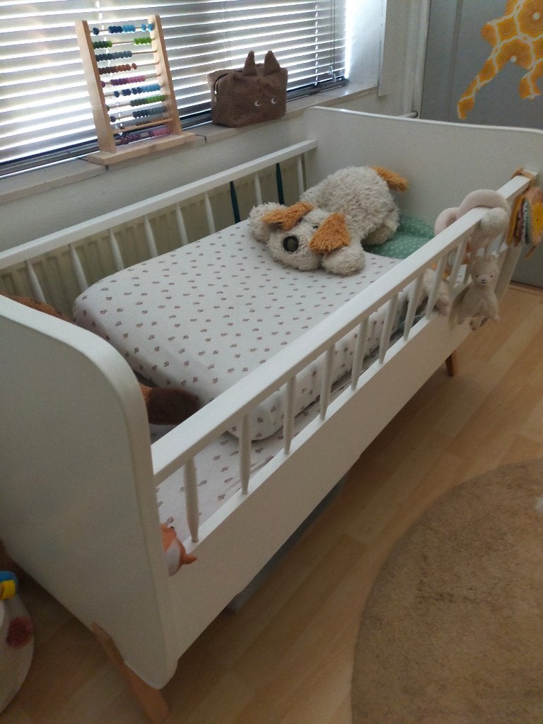 Fantastisch lieflijk vintage kinderledikant, Ophalen, Zo goed als nieuw, Ledikant