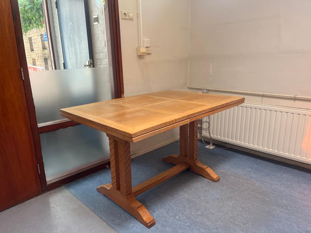 Jaren '50 uitschuifbare eettafel met eiken onderstel, Ophalen