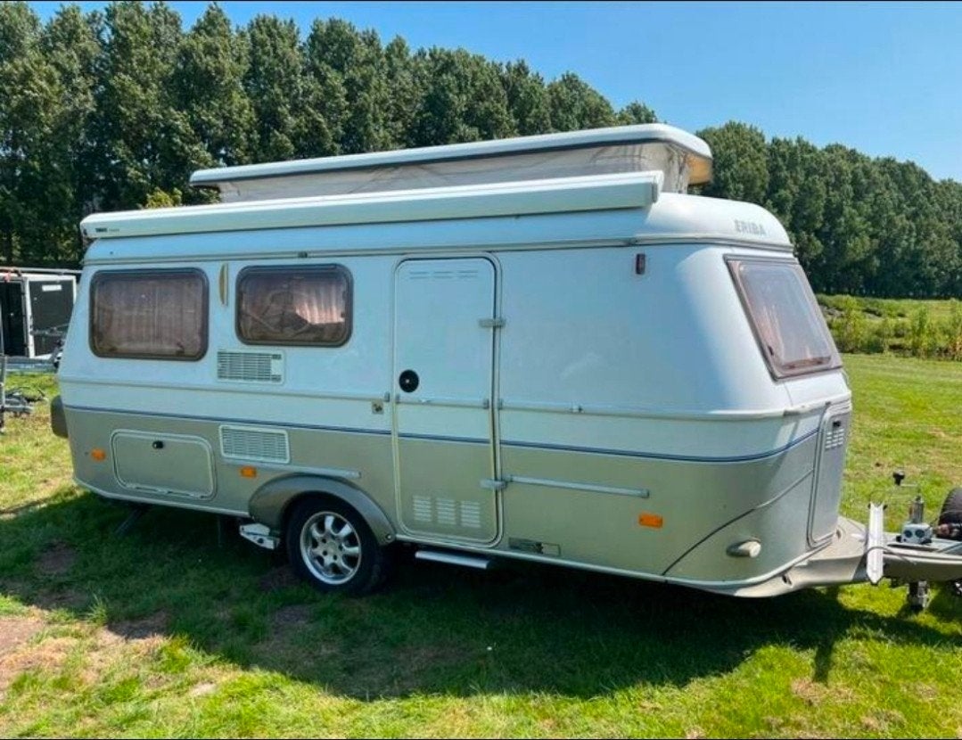 ERIBA Touring 530 GT  Bouwjaar 2005 Mover Luifel, Standaardzit, Particulier, 5 tot 6 meter, Eriba