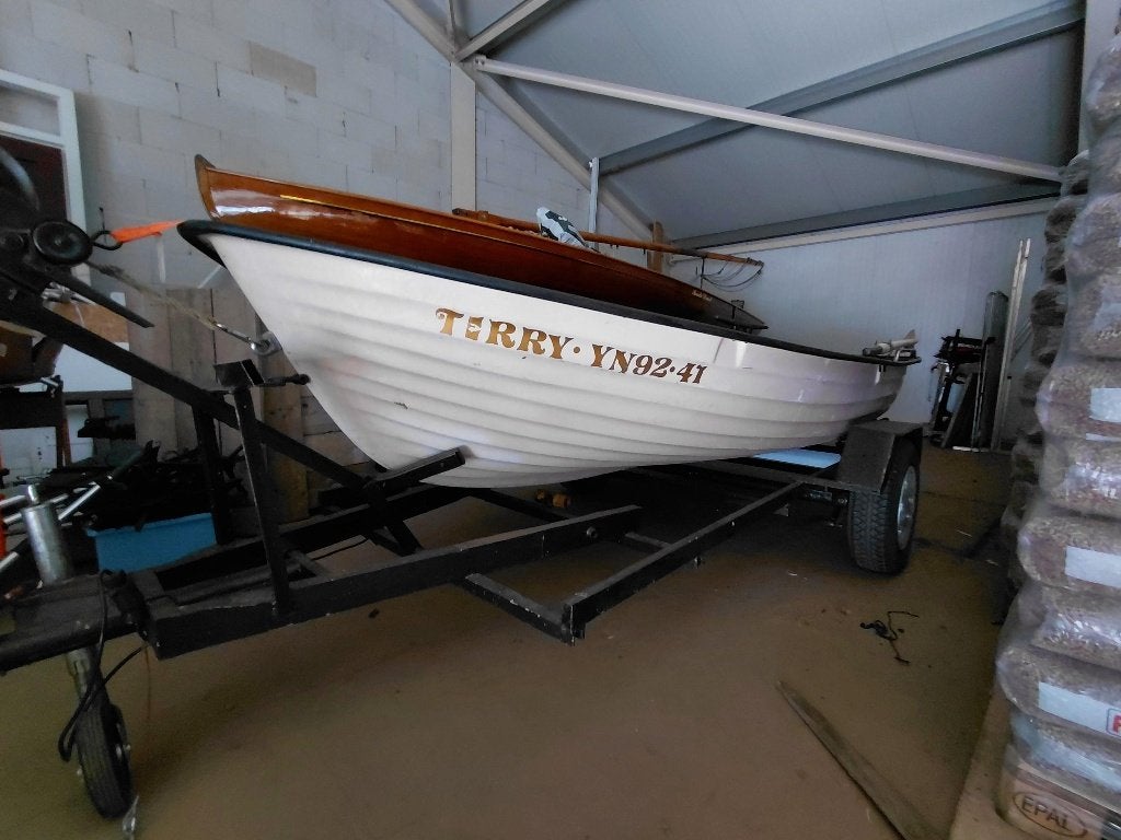 Polyester bootje incl. Trailer, Ophalen, Gebruikt, Overige typen, Motorboot