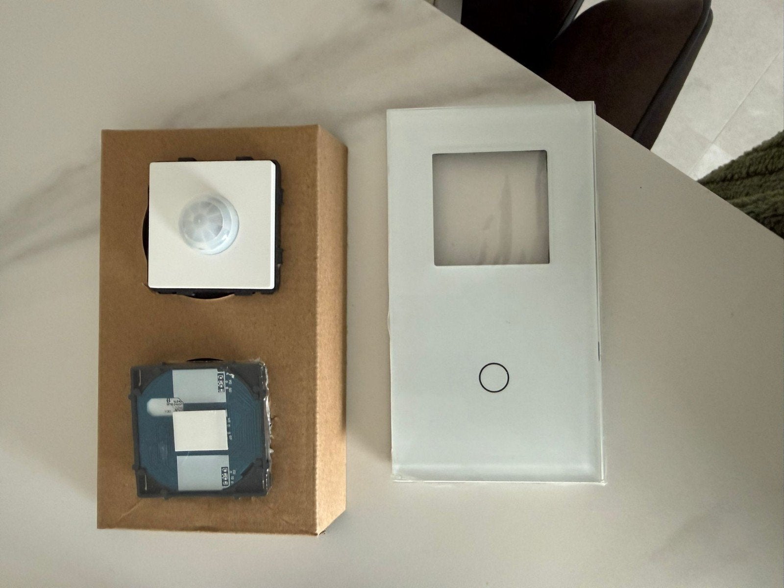 Nieuwe Bseed Smart Home Bewegingssensor Schakelaar, Doe-het-zelf en Verbouw, Elektra en Kabels, Ophalen of Verzenden, Nieuw, Overige merken