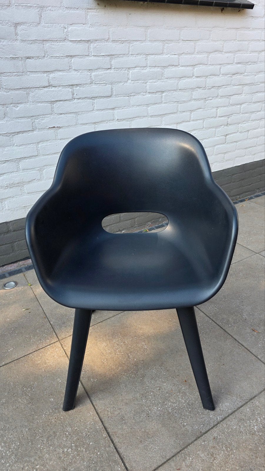7 stuks!  zwarte kunststof stoelen - Modern en comfortabel, Ophalen, Kunststof, Gebruikt, Zwart